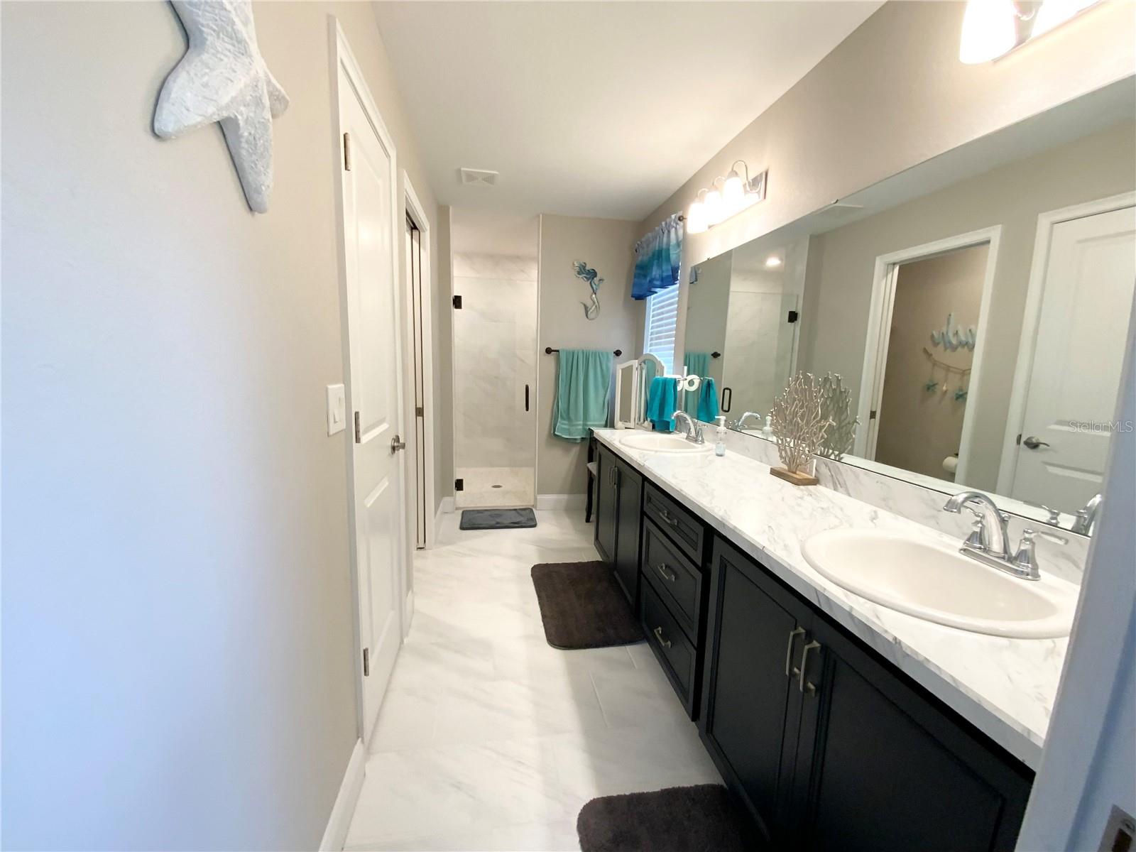 Image 23 of 63 For 692 Howard Road