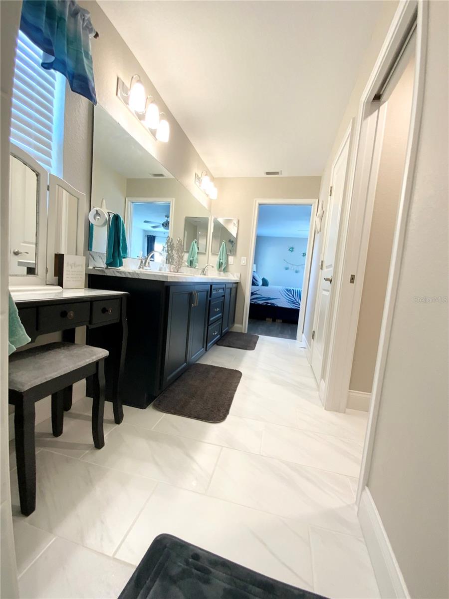 Image 25 of 63 For 692 Howard Road