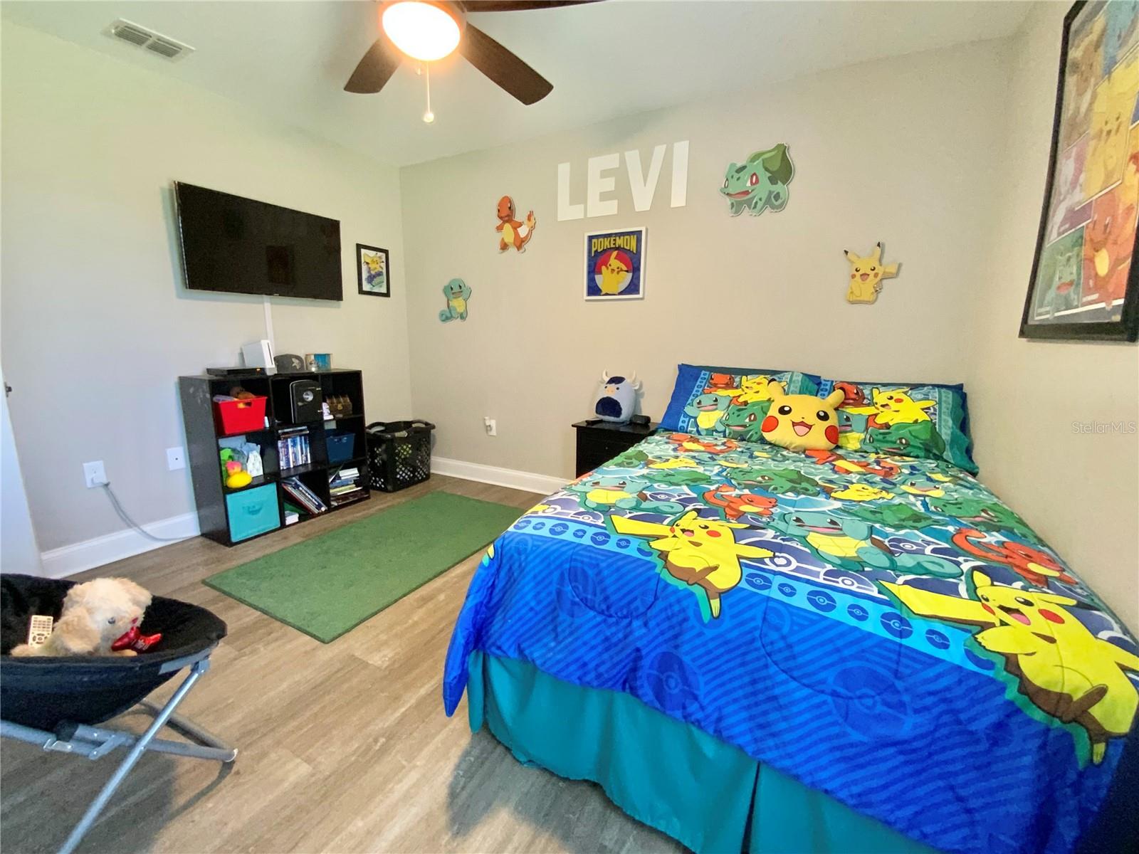 Image 34 of 63 For 692 Howard Road