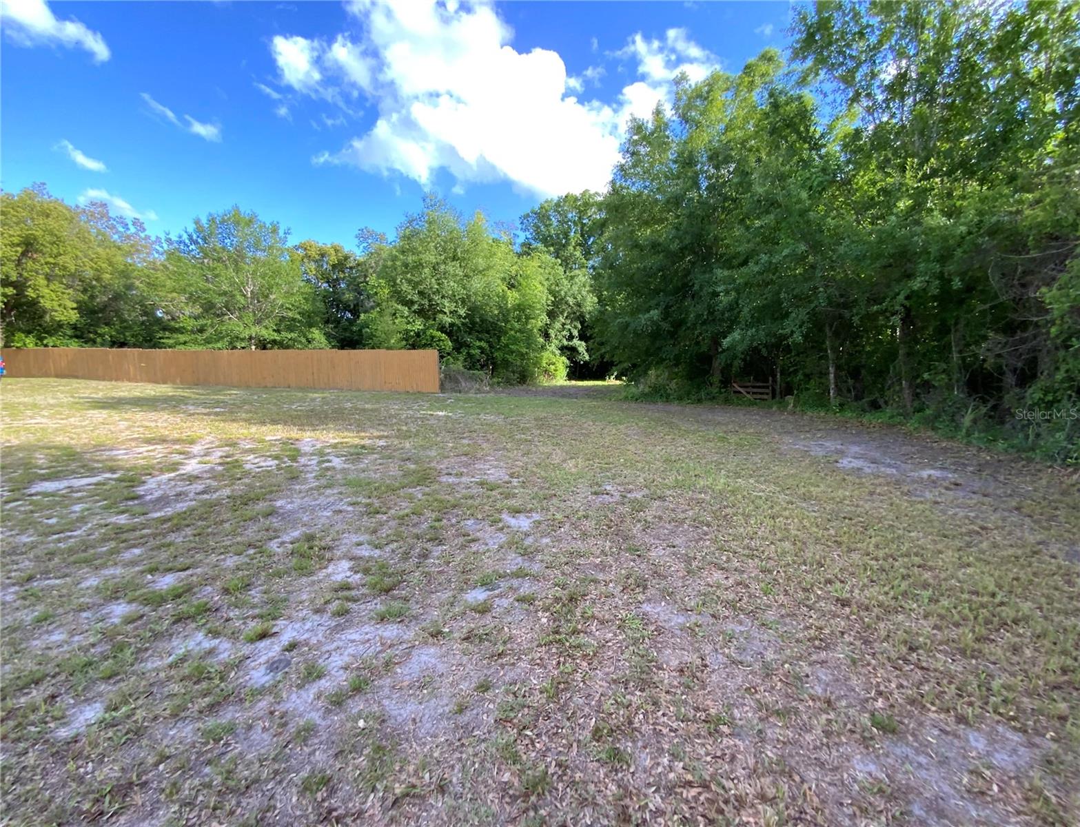 Image 46 of 63 For 692 Howard Road