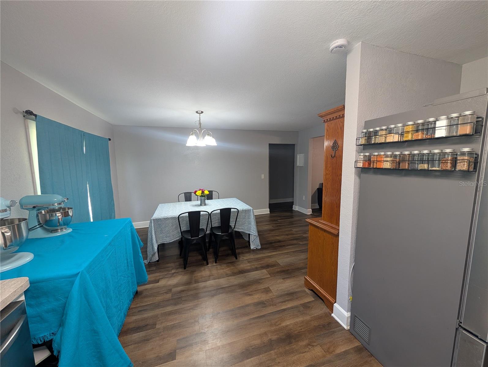 Image 18 of 64 For 739 Center Street