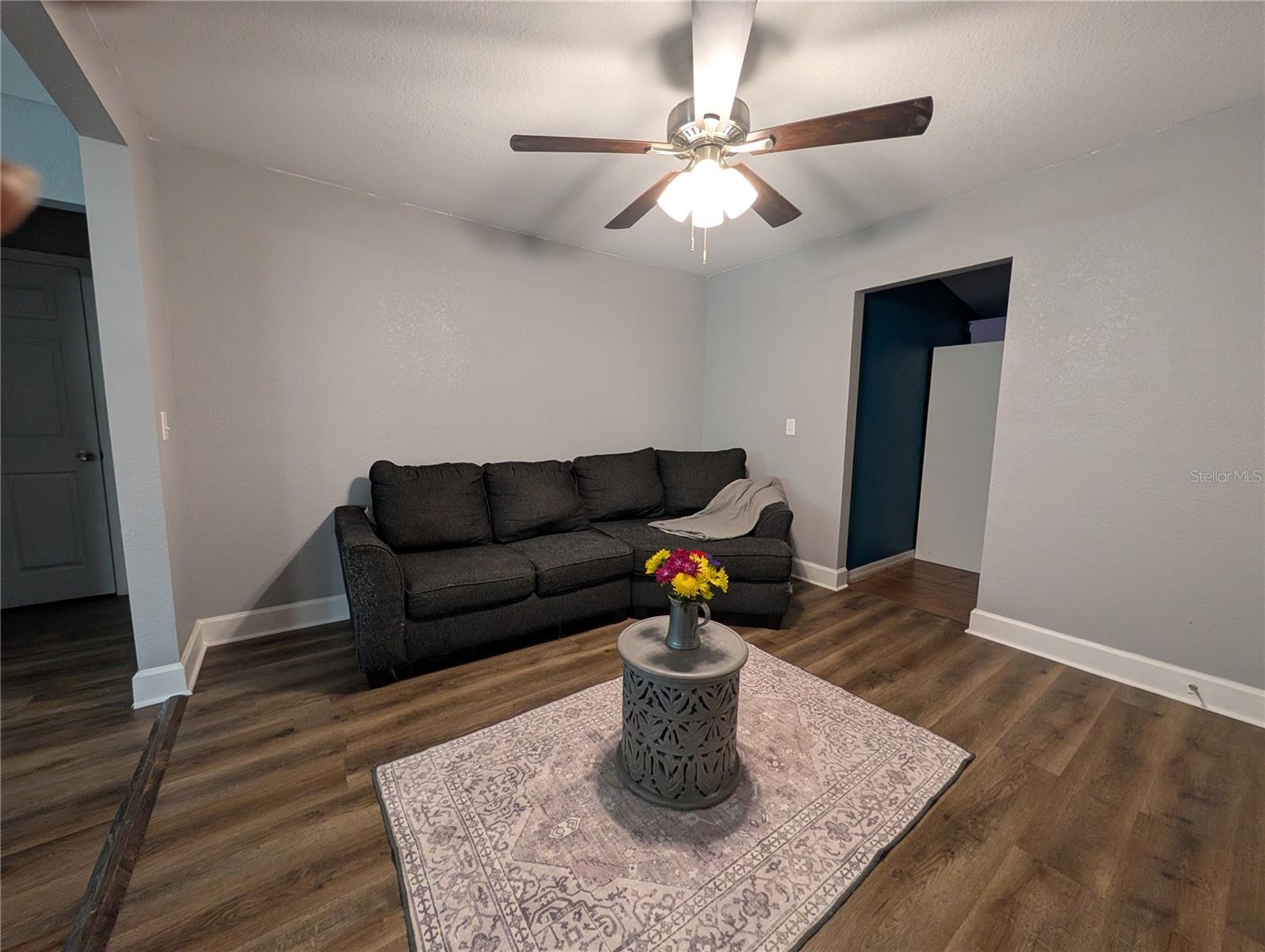 Image 28 of 64 For 739 Center Street