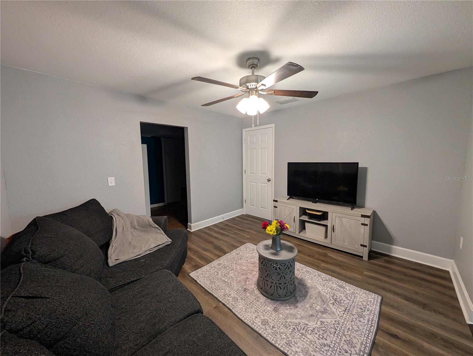 Image 31 of 64 For 739 Center Street