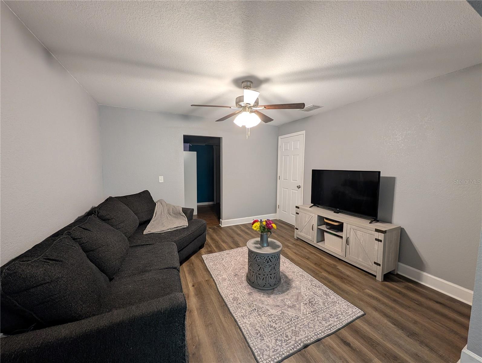 Image 33 of 64 For 739 Center Street