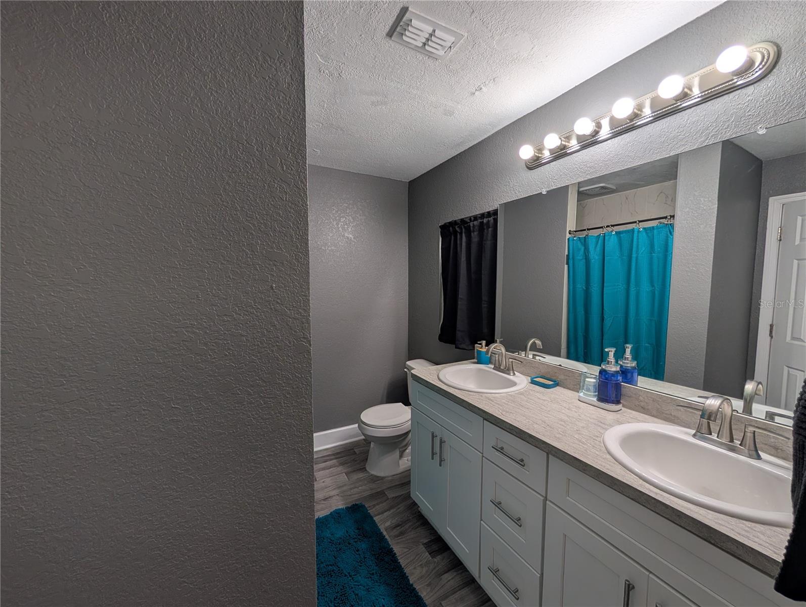 Image 50 of 64 For 739 Center Street