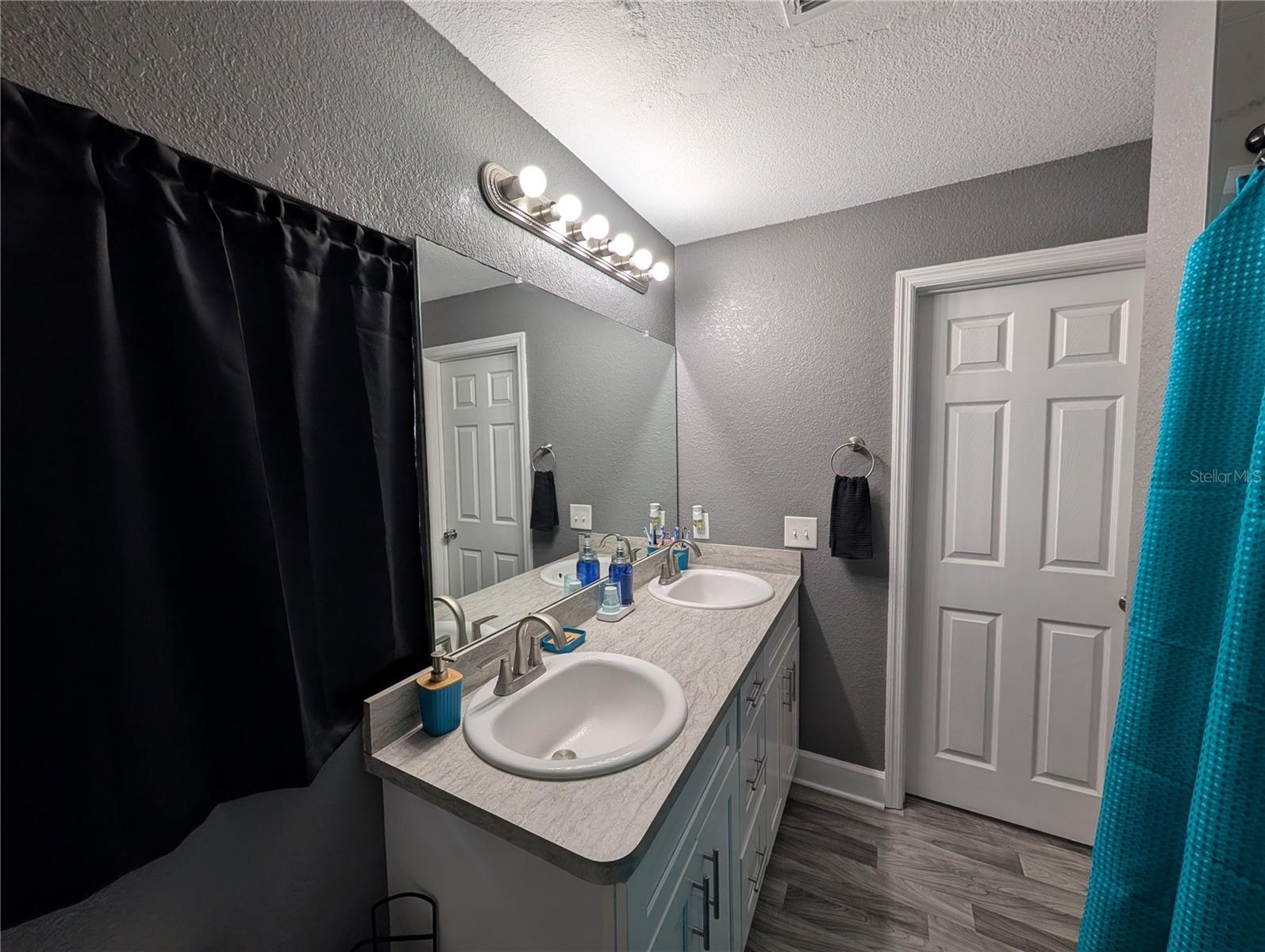 Image 51 of 64 For 739 Center Street