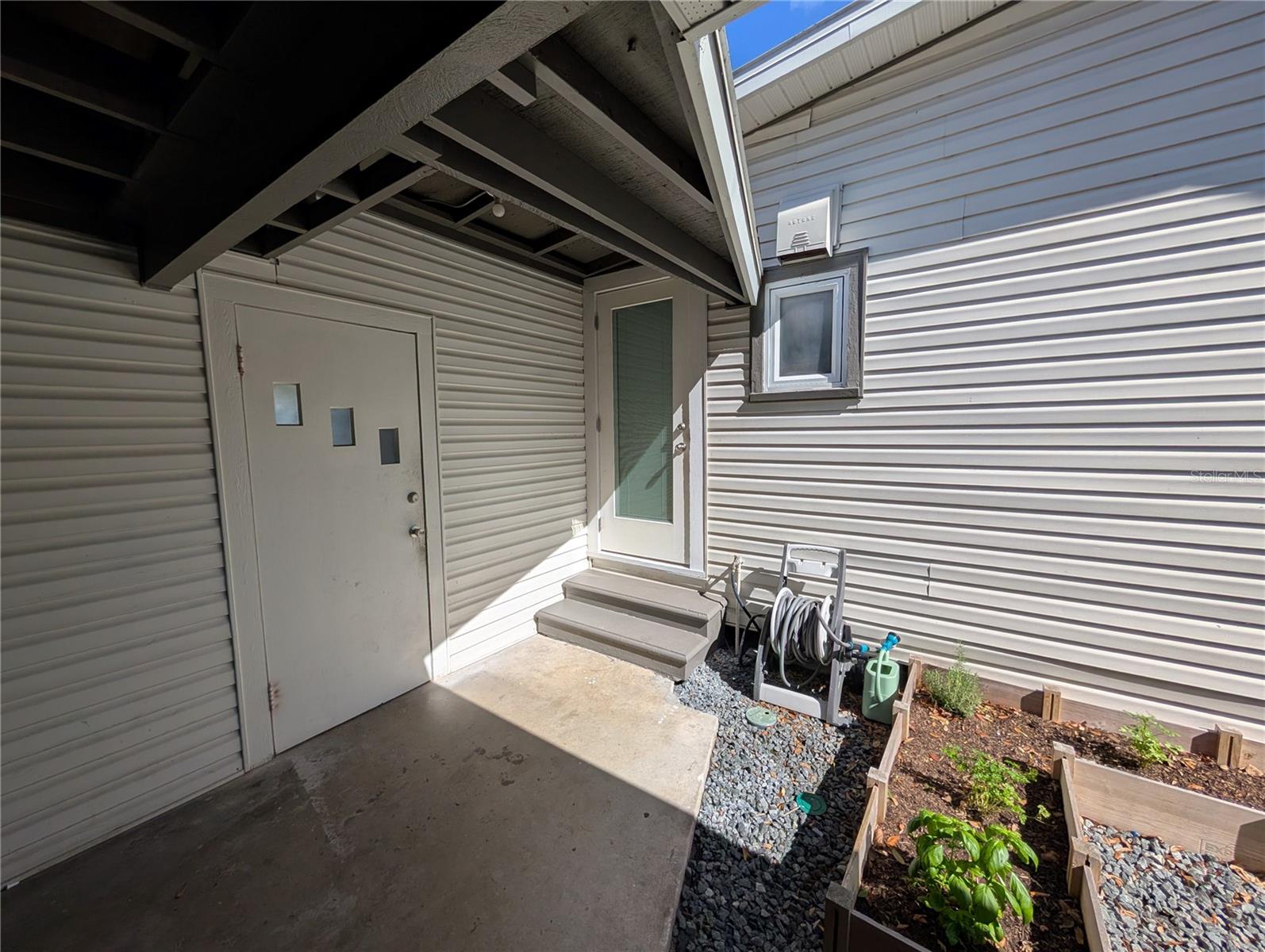 Image 9 of 64 For 739 Center Street