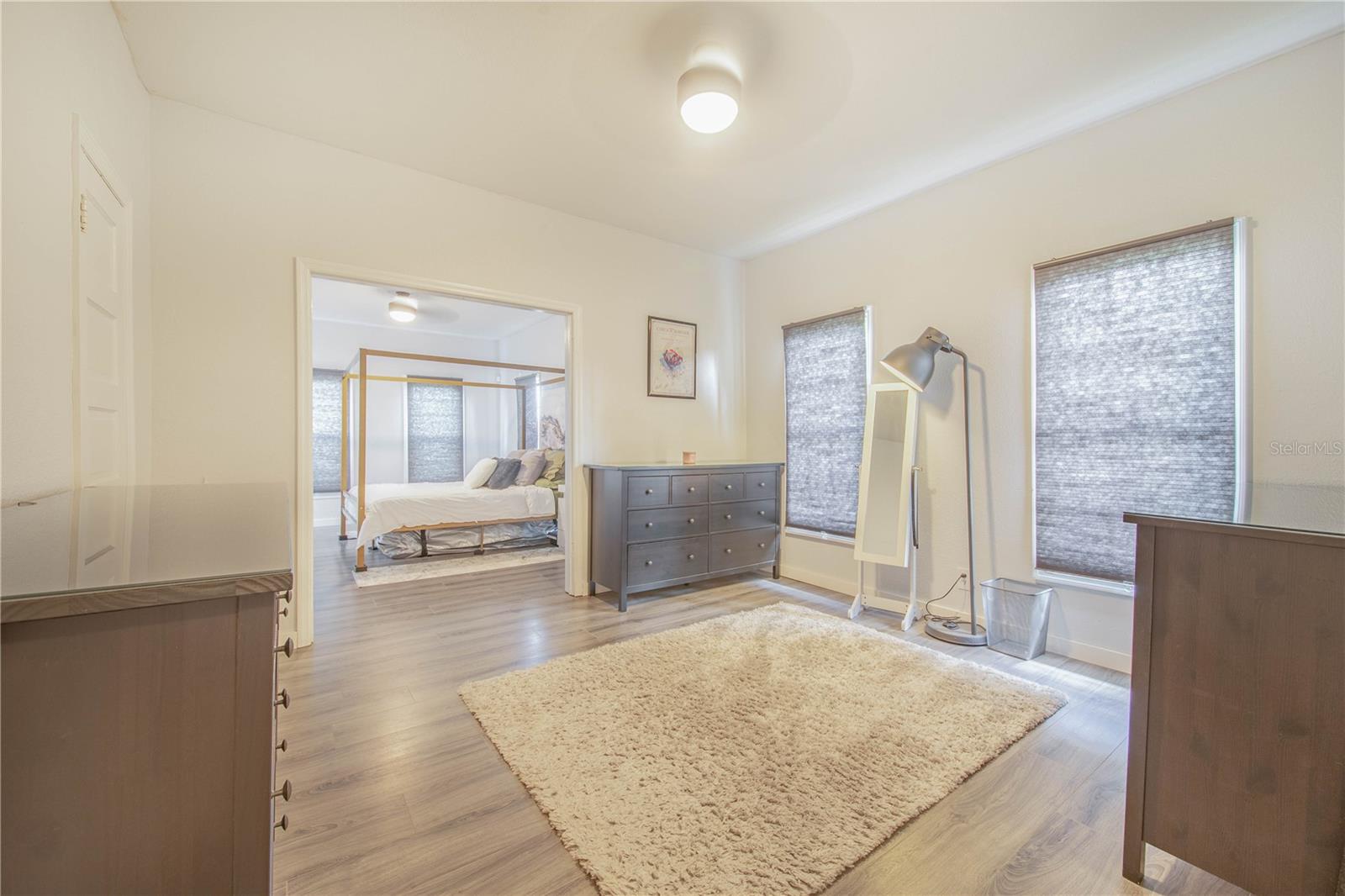 Image 26 of 38 For 1124 Avenue F