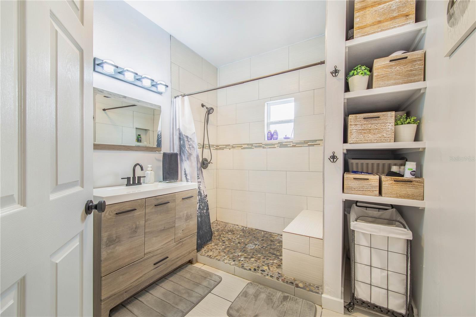 Image 27 of 38 For 1124 Avenue F