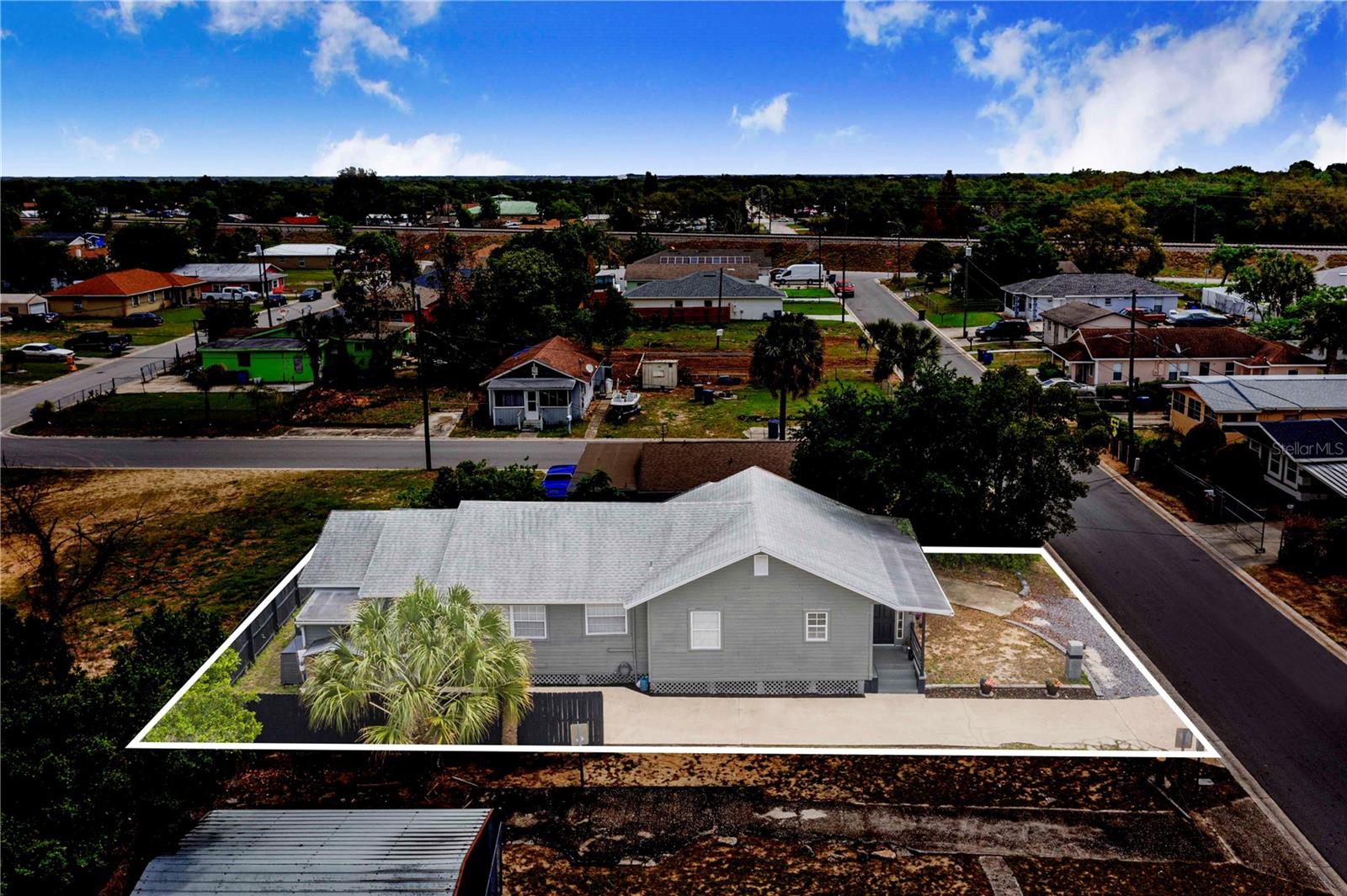 Image 3 of 38 For 1124 Avenue F