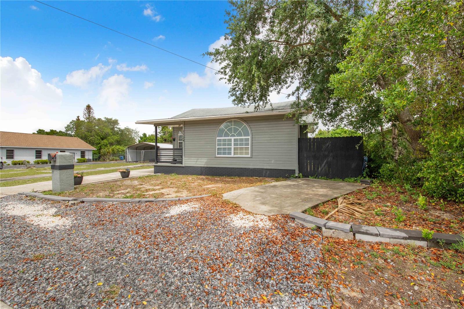 Image 34 of 38 For 1124 Avenue F