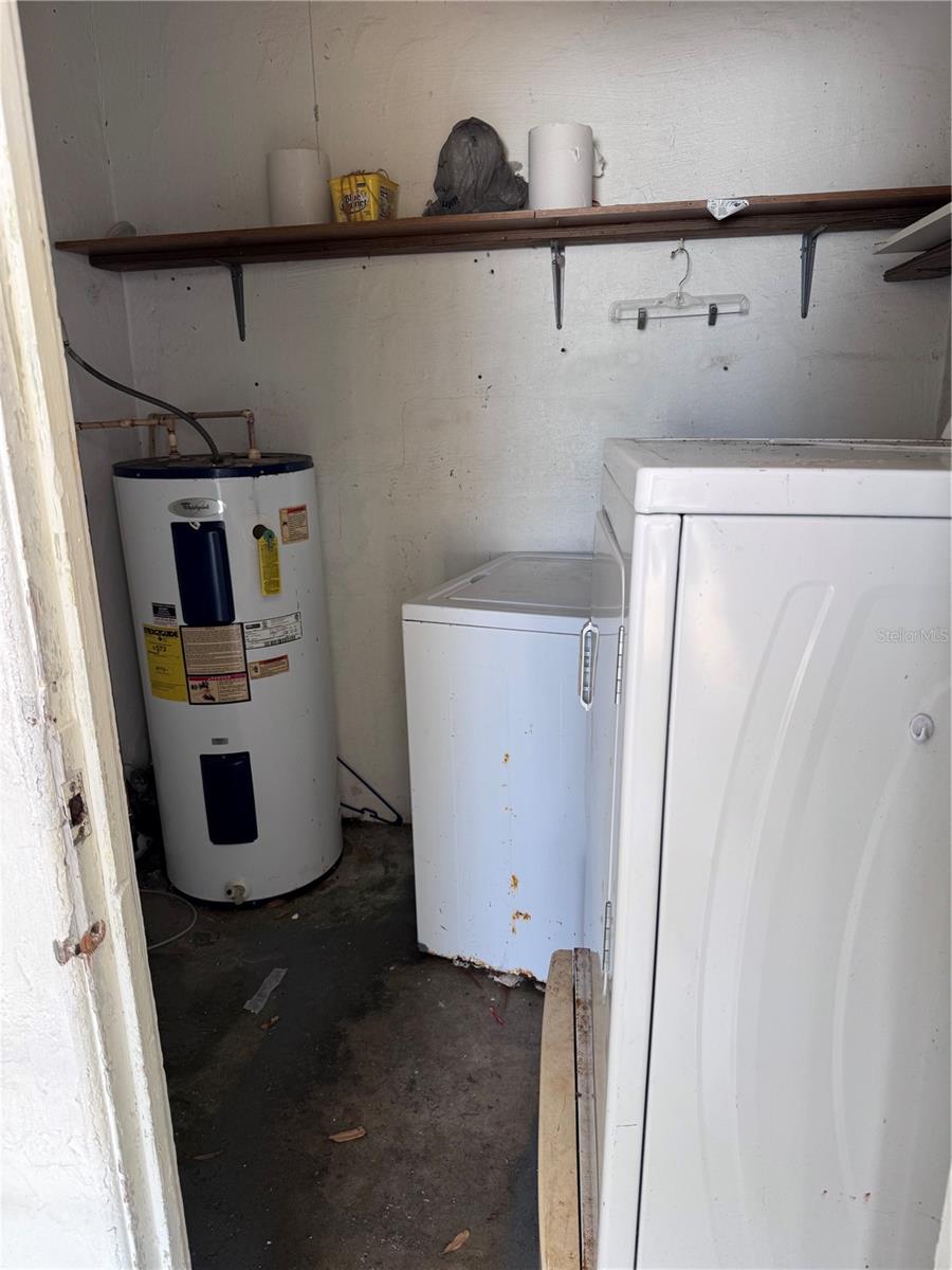 Image 10 of 17 For 128 Center Street