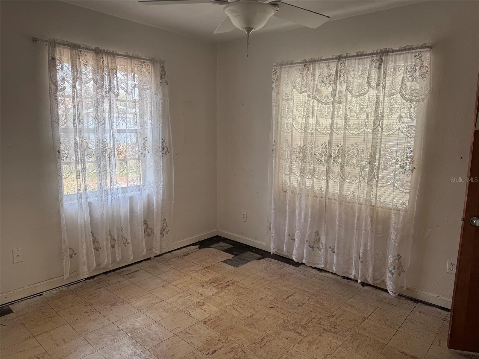 Image 6 of 17 For 128 Center Street