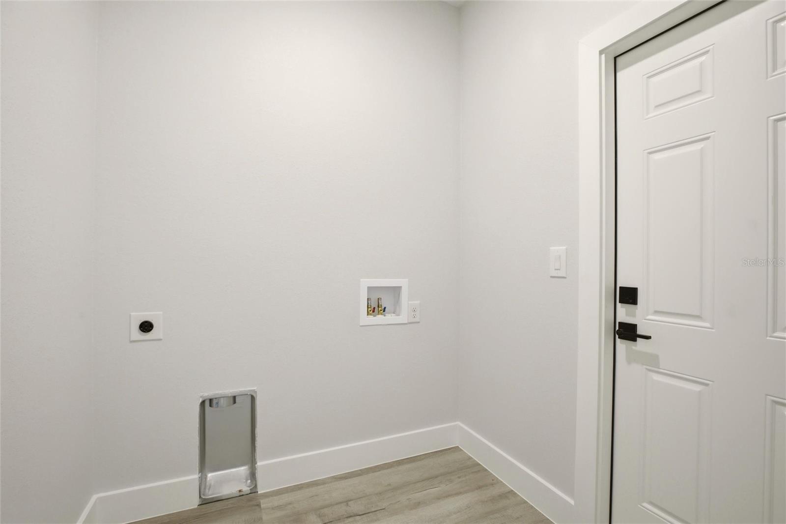 Image 23 of 32 For 1313 Blue Heron Drive