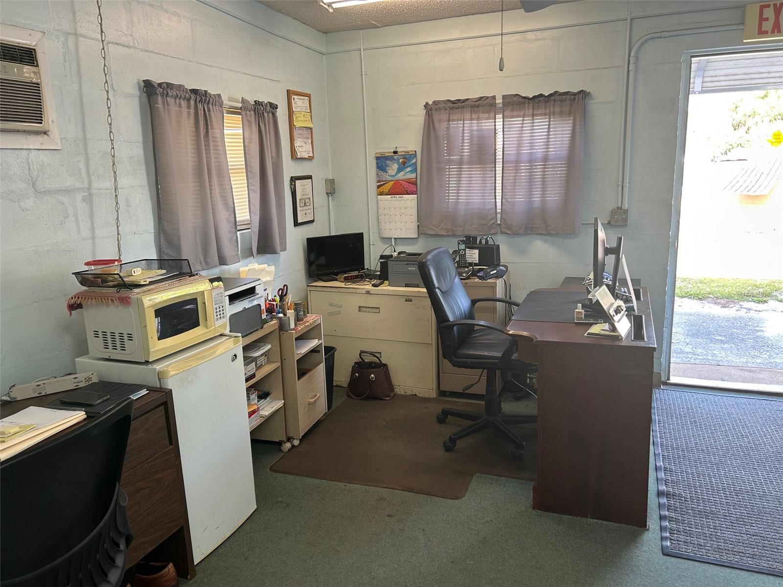 Image 5 of 9 For 1590 Park Avenue