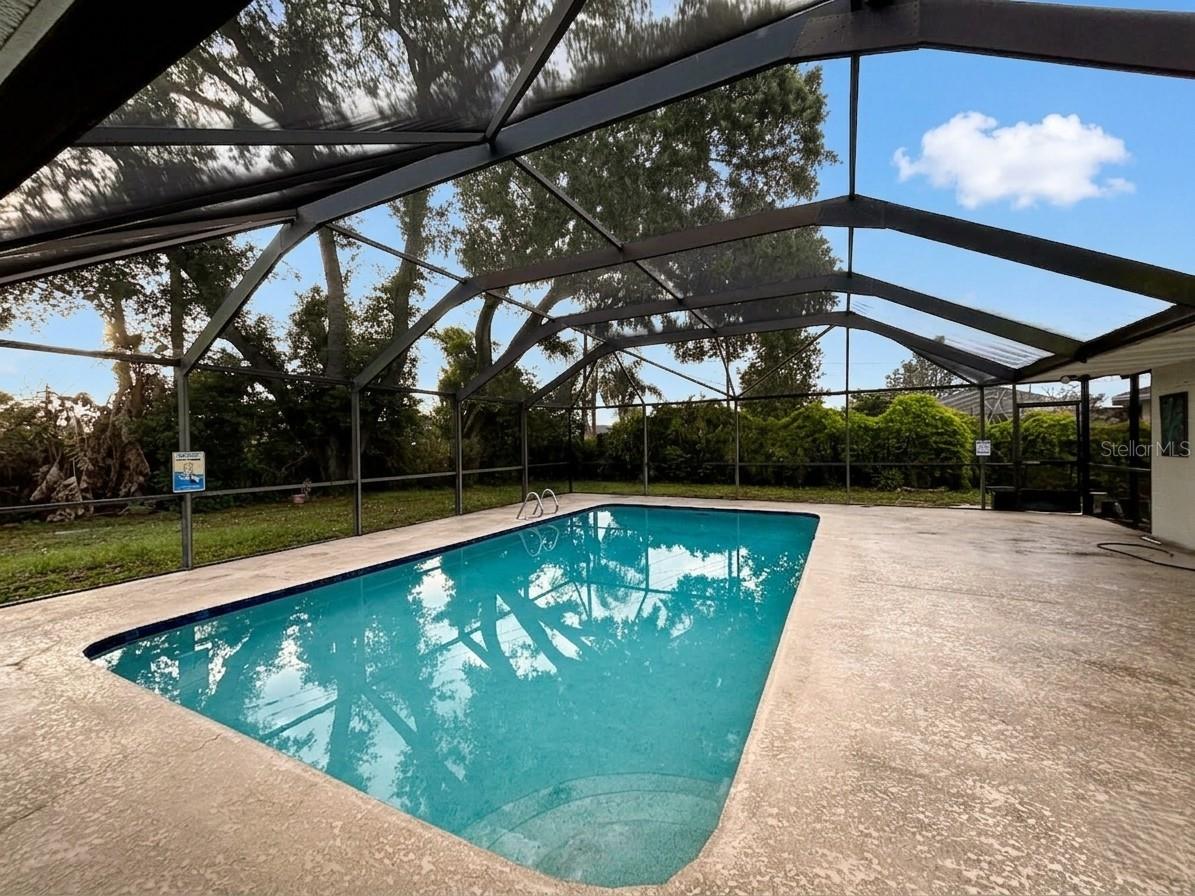 Image 21 of 22 For 116 Holmes Place