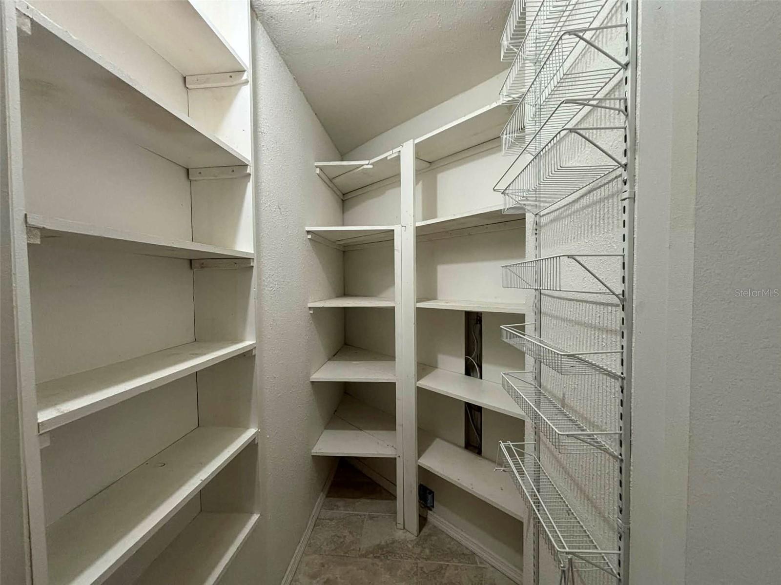 Image 8 of 22 For 116 Holmes Place