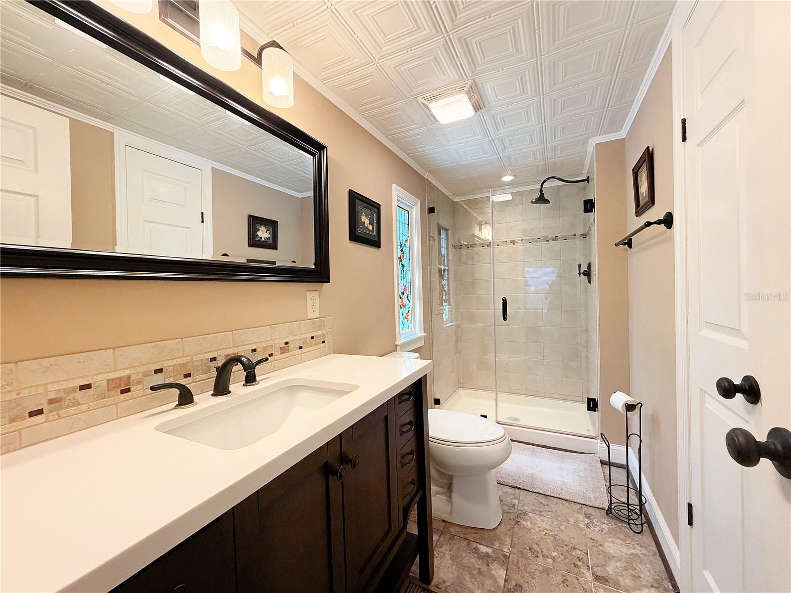 Image 11 of 17 For 7139 Alamanda Boulevard W