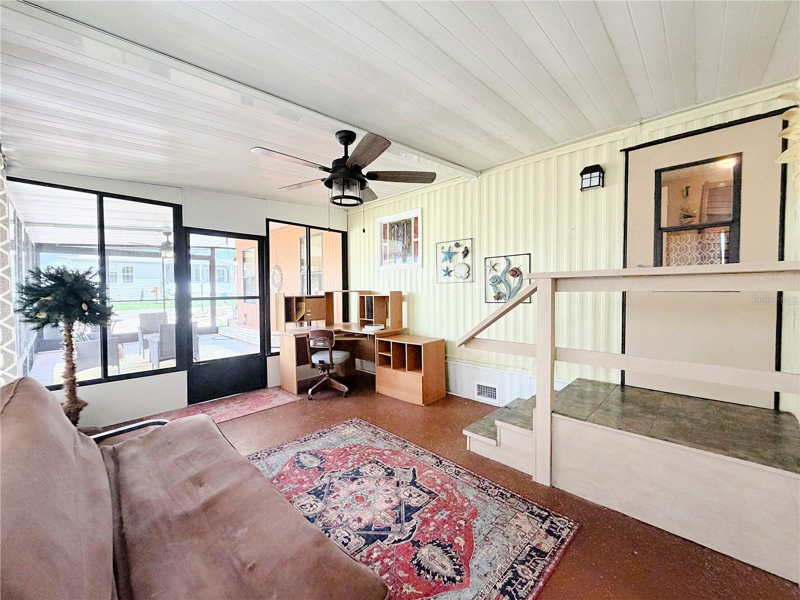 Image 15 of 17 For 7139 Alamanda Boulevard W