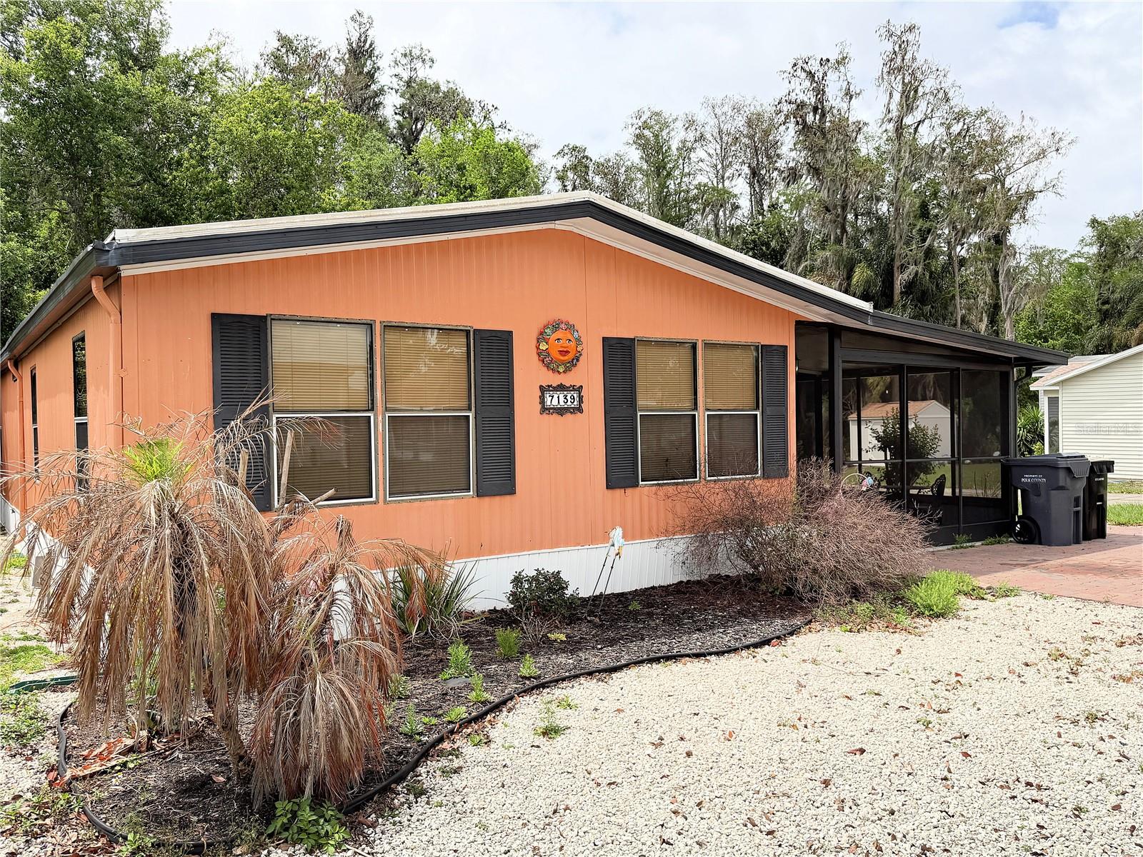 Image 2 of 17 For 7139 Alamanda Boulevard W