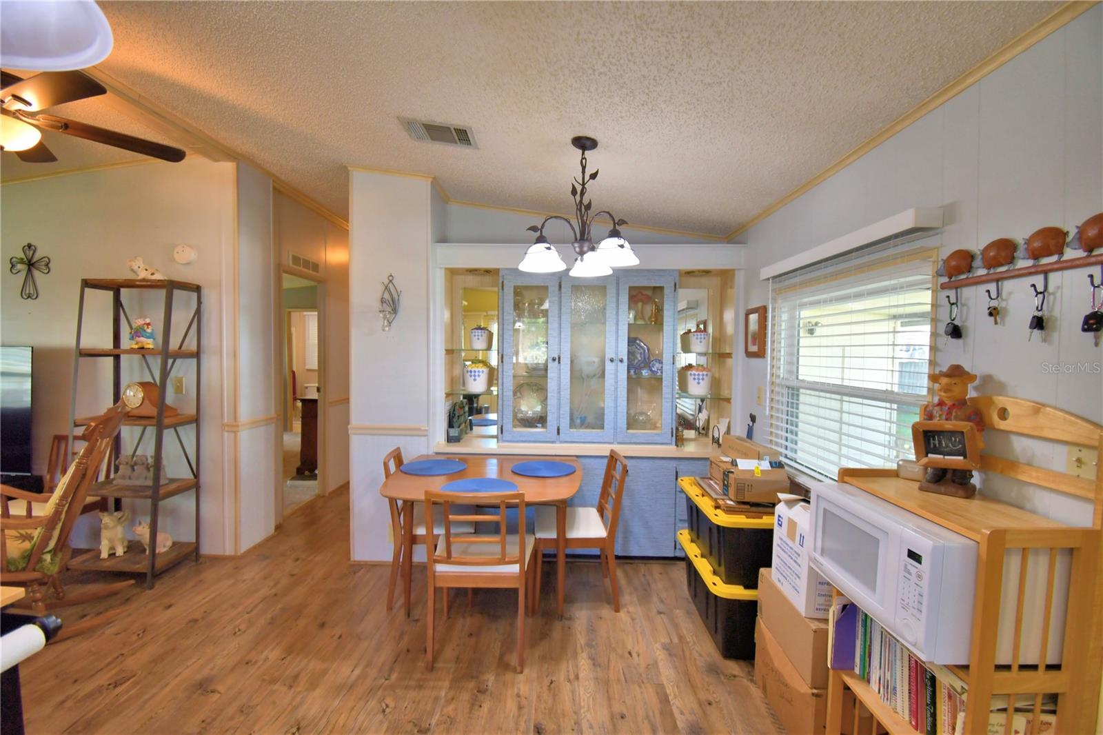 Image 20 of 48 For 447 Village Circle Sw