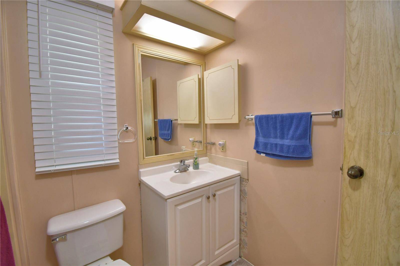 Image 31 of 48 For 447 Village Circle Sw