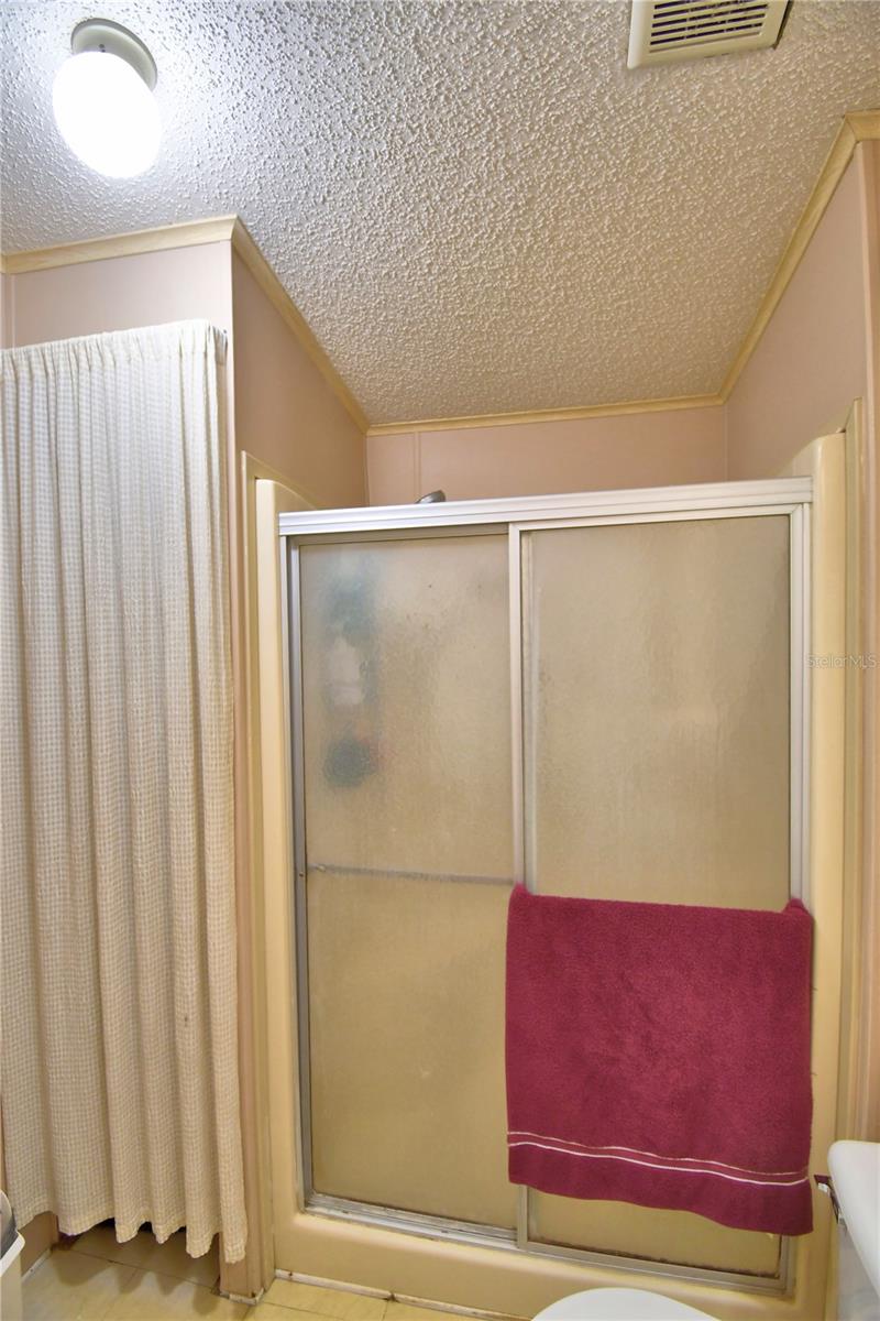 Image 33 of 48 For 447 Village Circle Sw