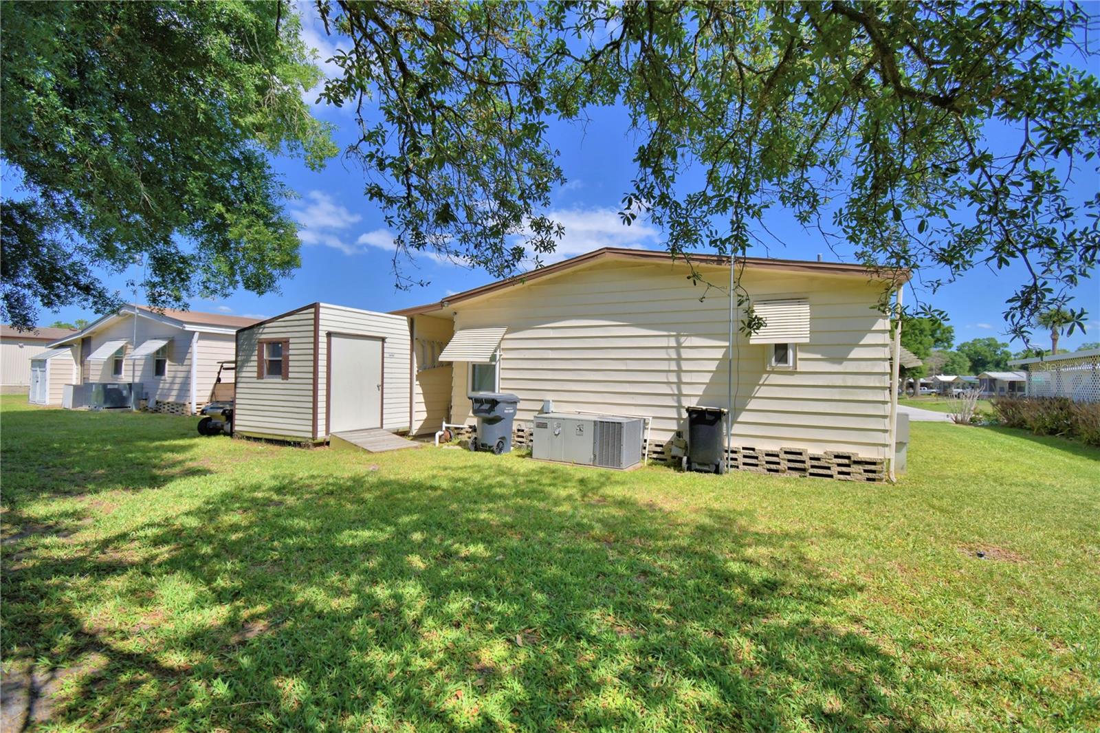 Image 41 of 48 For 447 Village Circle Sw