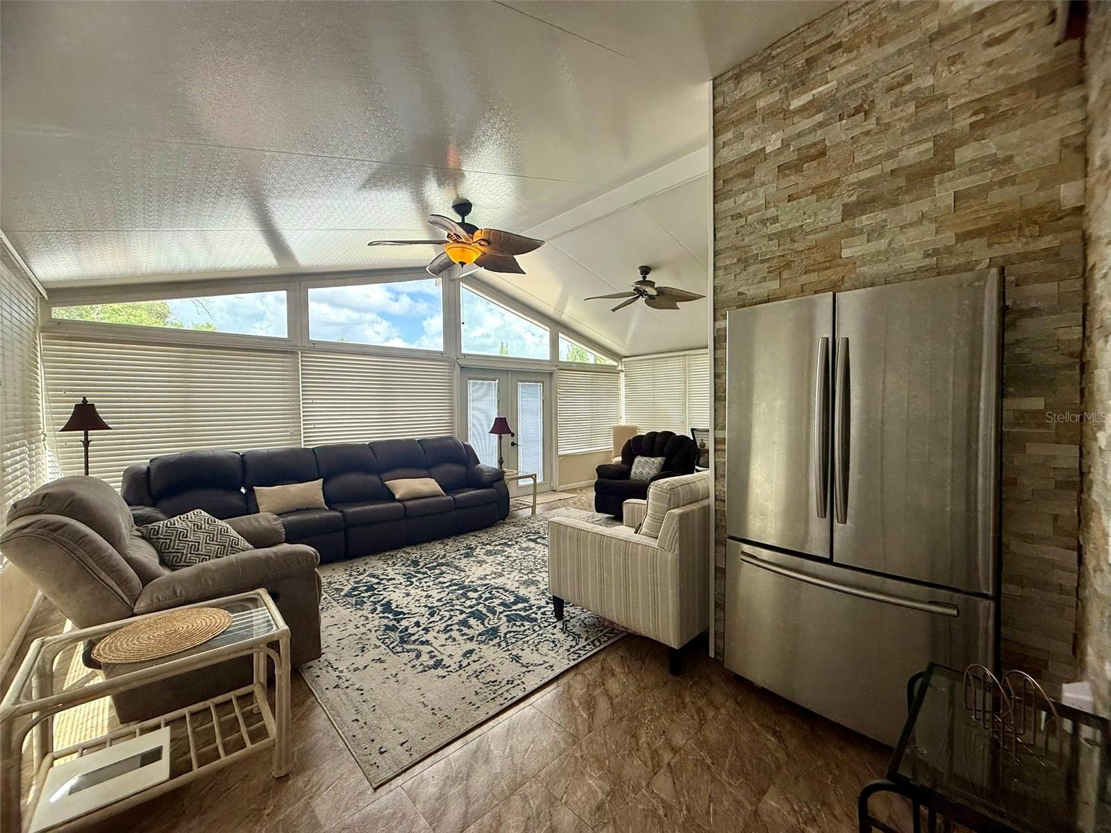 Image 19 of 27 For 205 Pansy Street