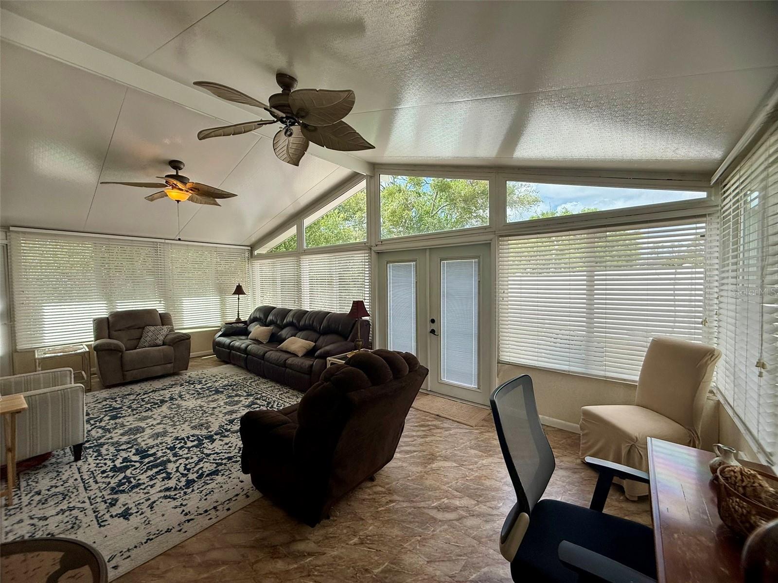 Image 20 of 27 For 205 Pansy Street