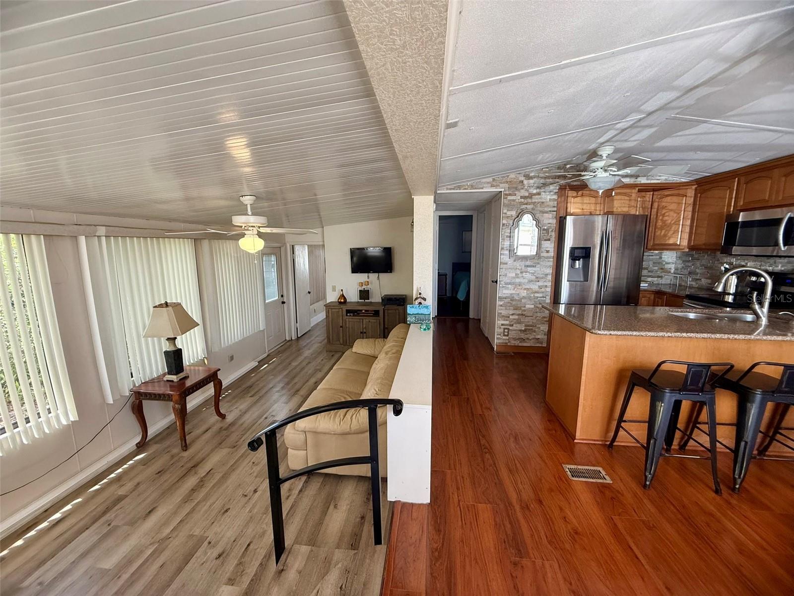 Image 4 of 27 For 205 Pansy Street