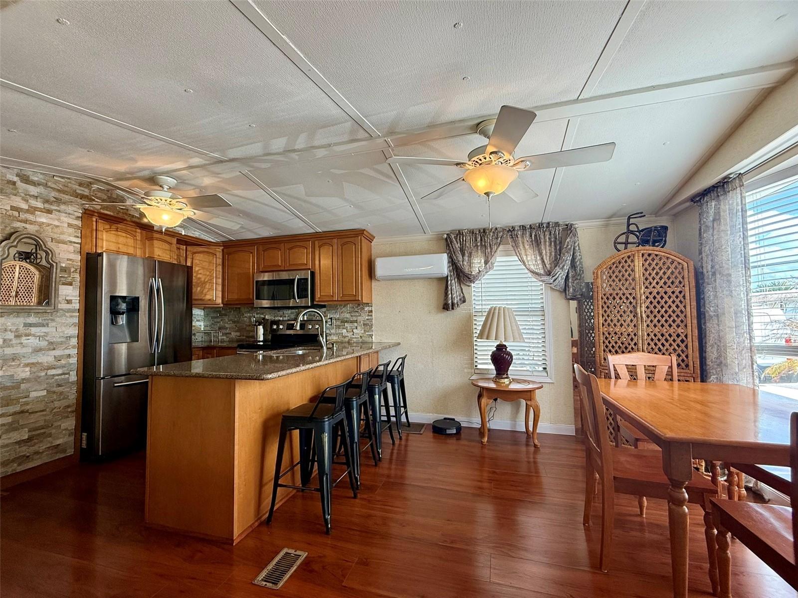 Image 6 of 27 For 205 Pansy Street