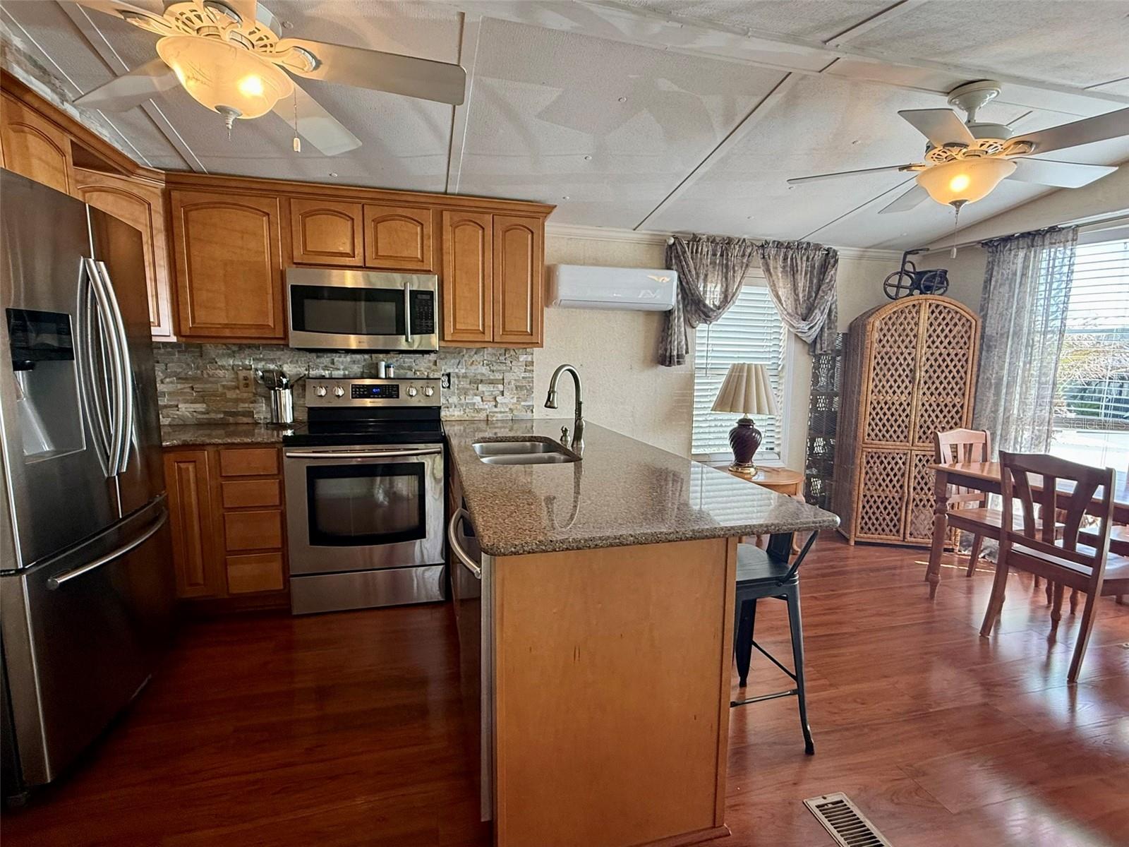 Image 9 of 27 For 205 Pansy Street