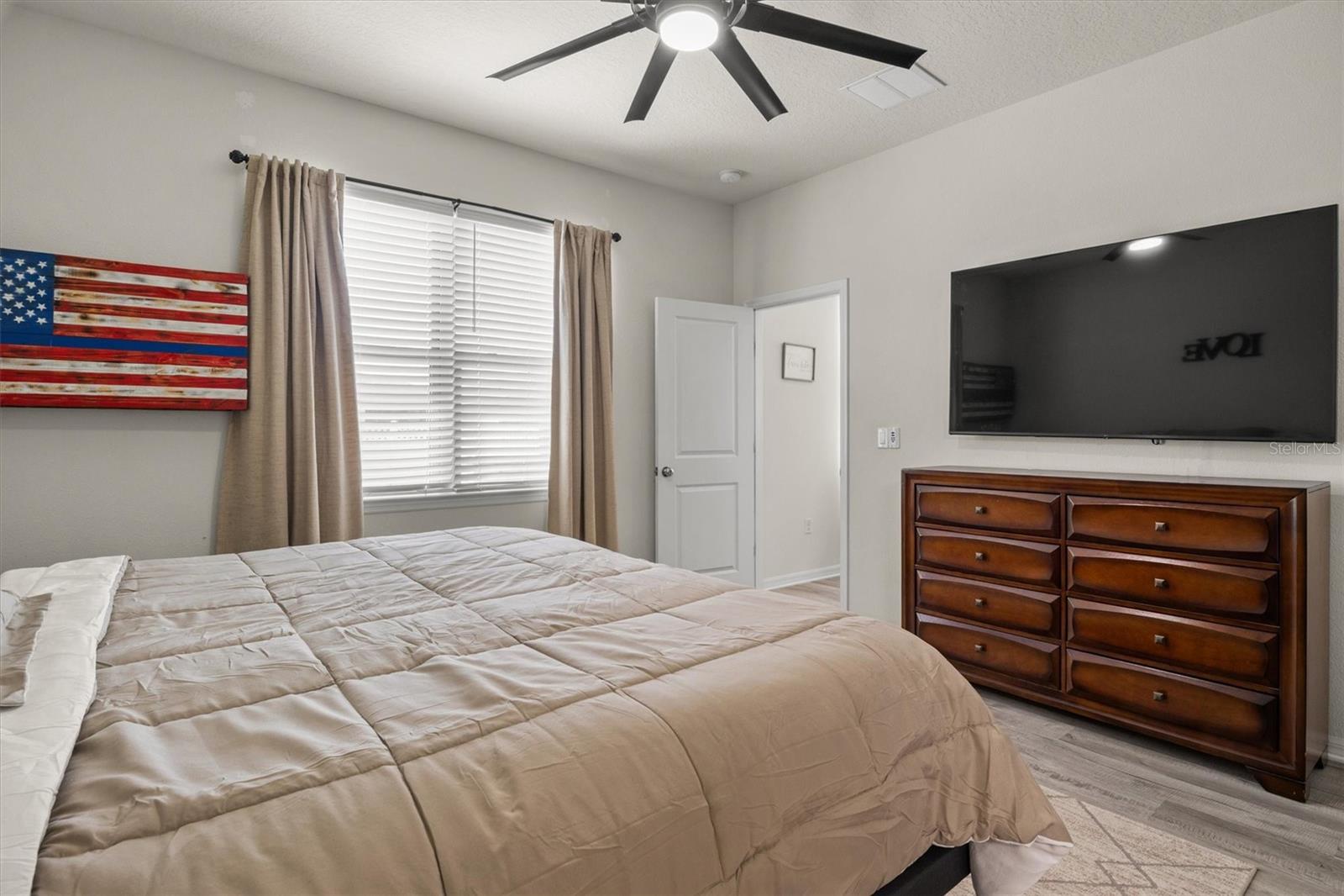 Image 16 of 26 For 8846 Conway Road