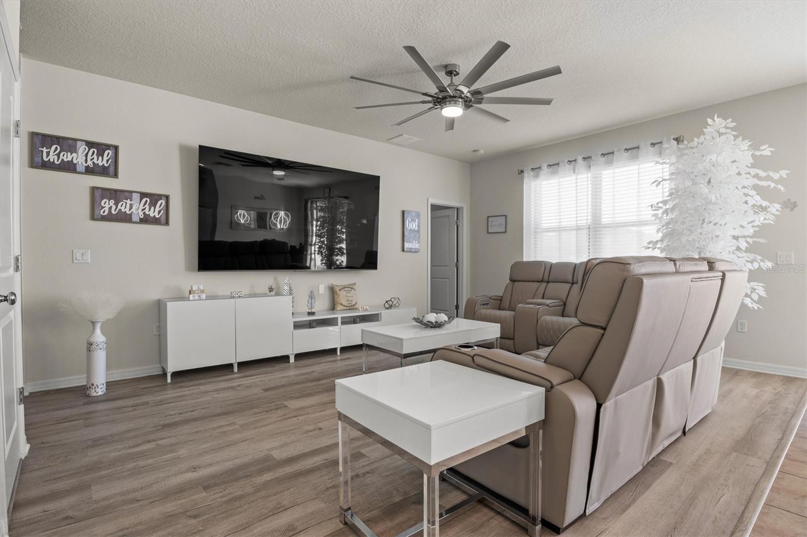 Image 6 of 26 For 8846 Conway Road