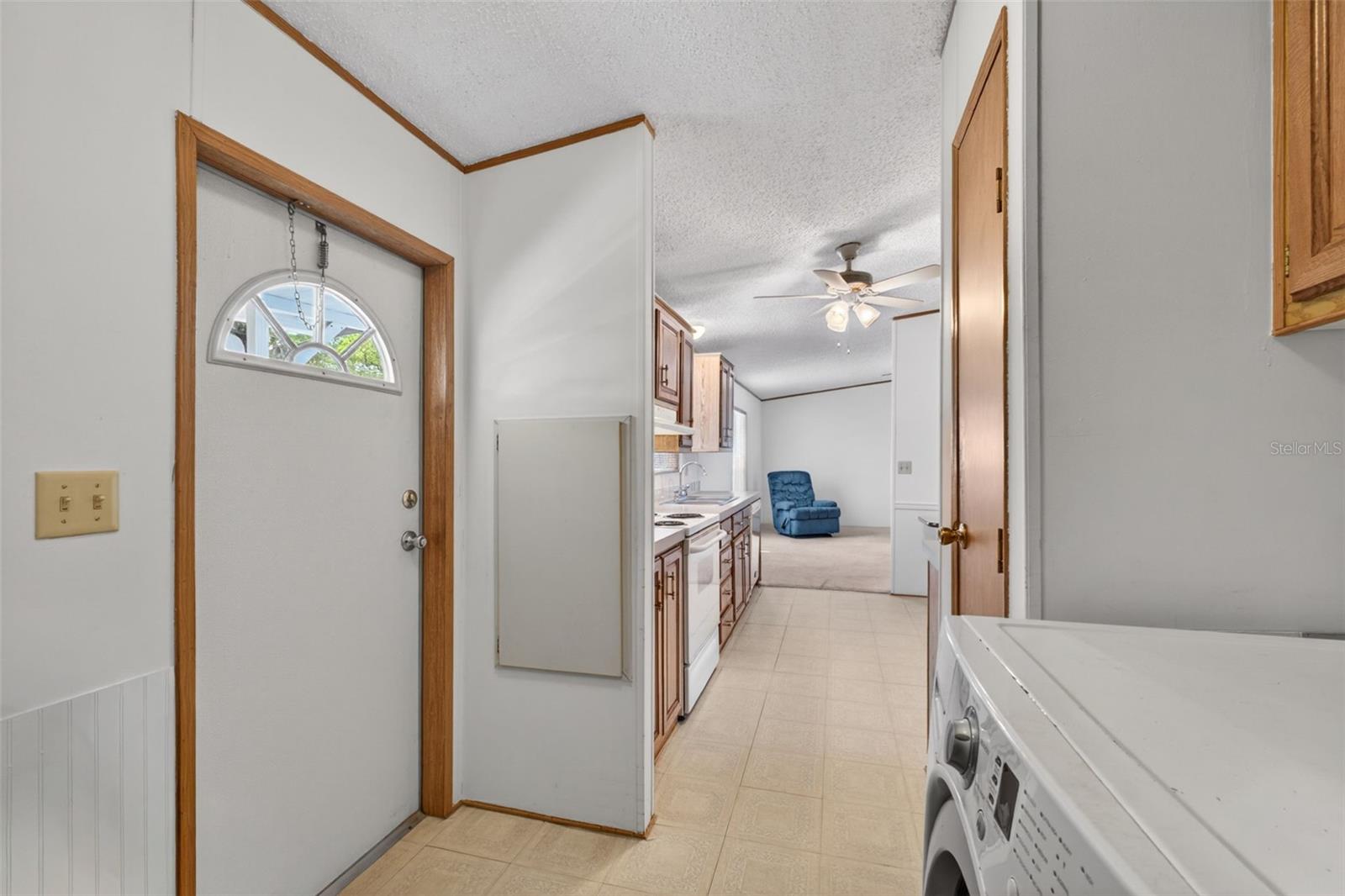 Image 25 of 69 For 5892 Fox Haven Drive