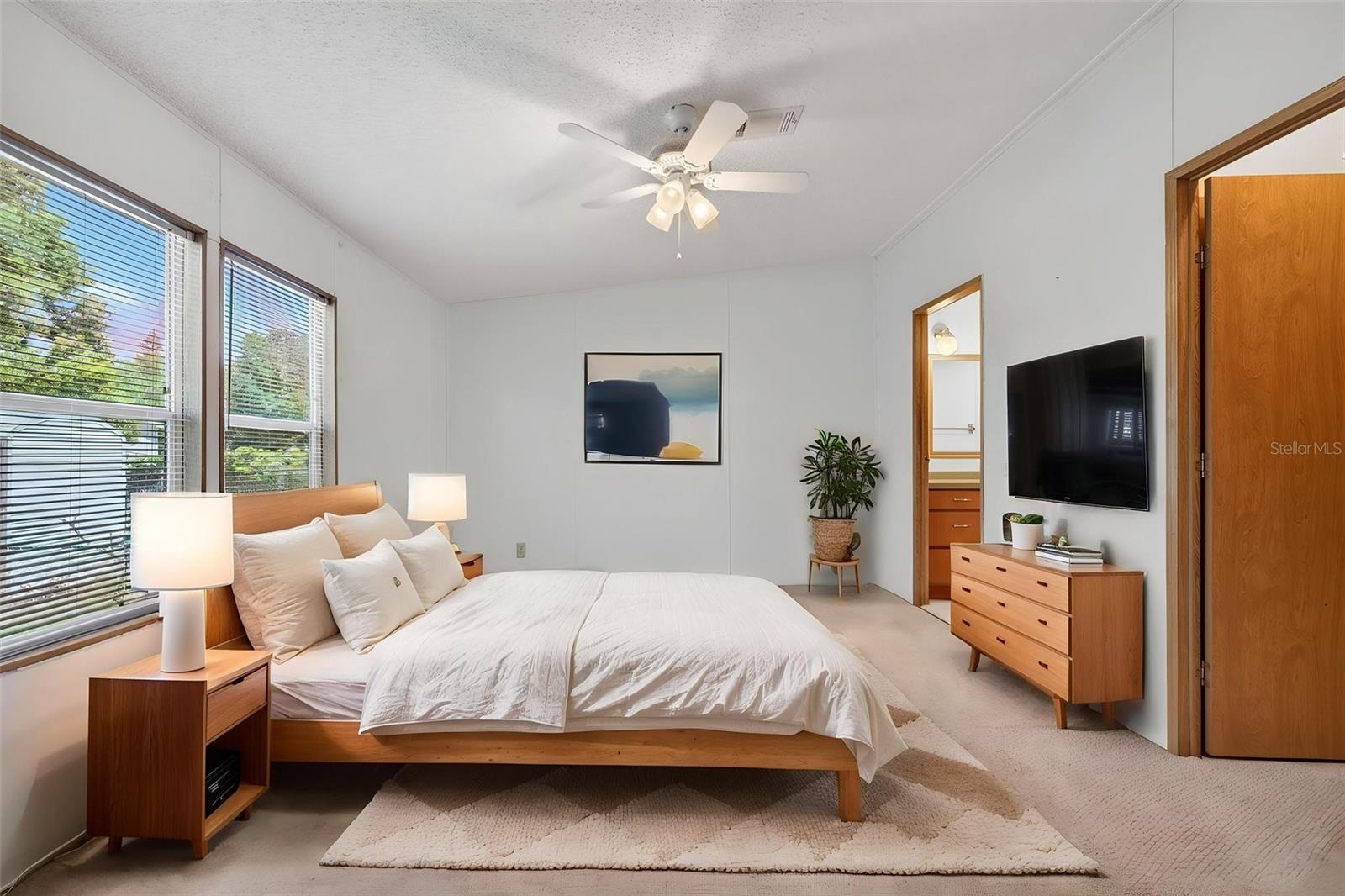 Image 31 of 69 For 5892 Fox Haven Drive