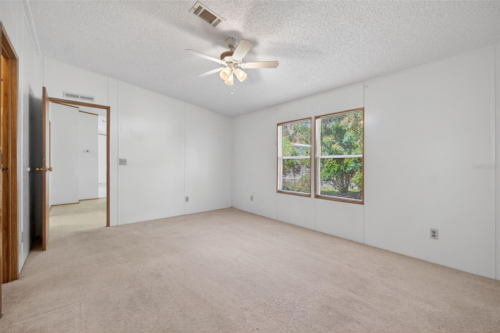 Image 32 of 69 For 5892 Fox Haven Drive