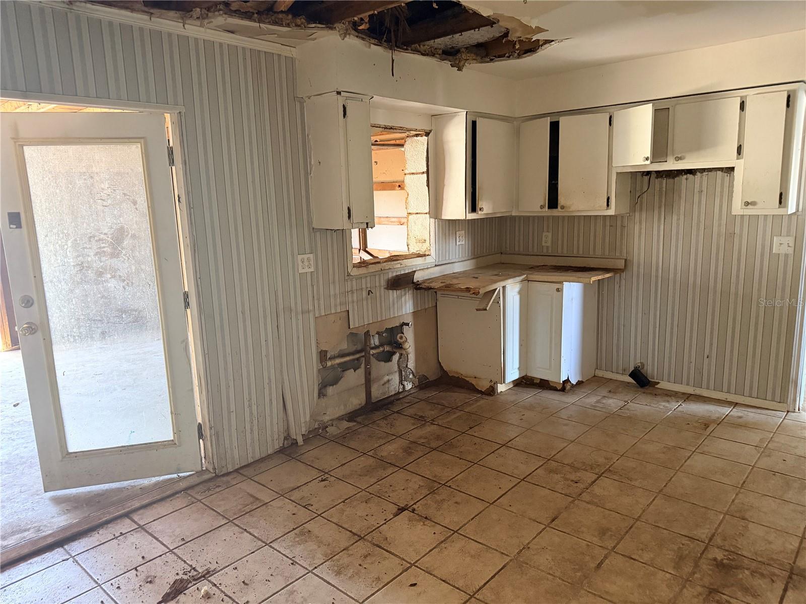 Image 9 of 14 For 708 Glad Road