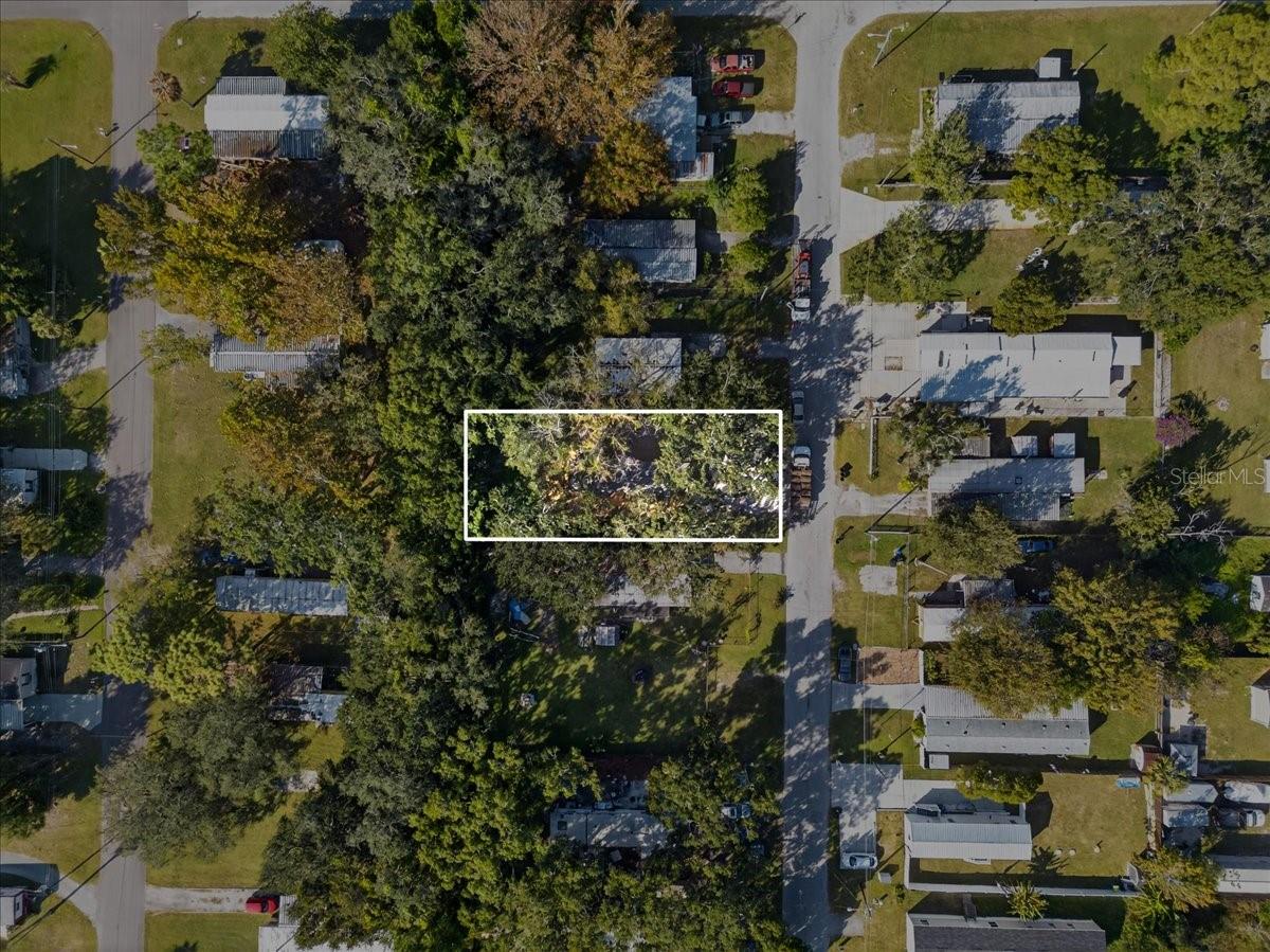 Listing photo id 9 for 9404 Loras Street