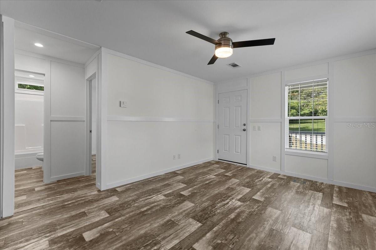 Image 17 of 33 For 2270 Griffin Road