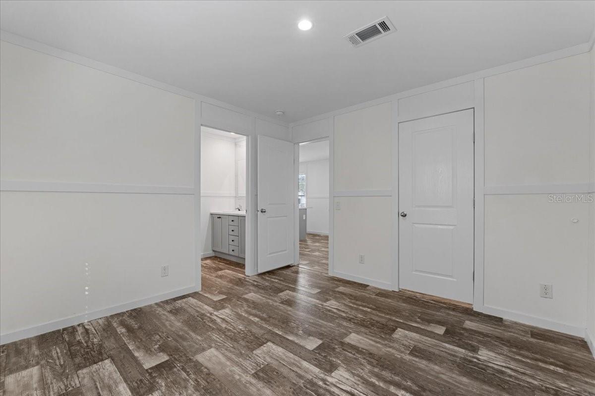 Image 25 of 33 For 2270 Griffin Road