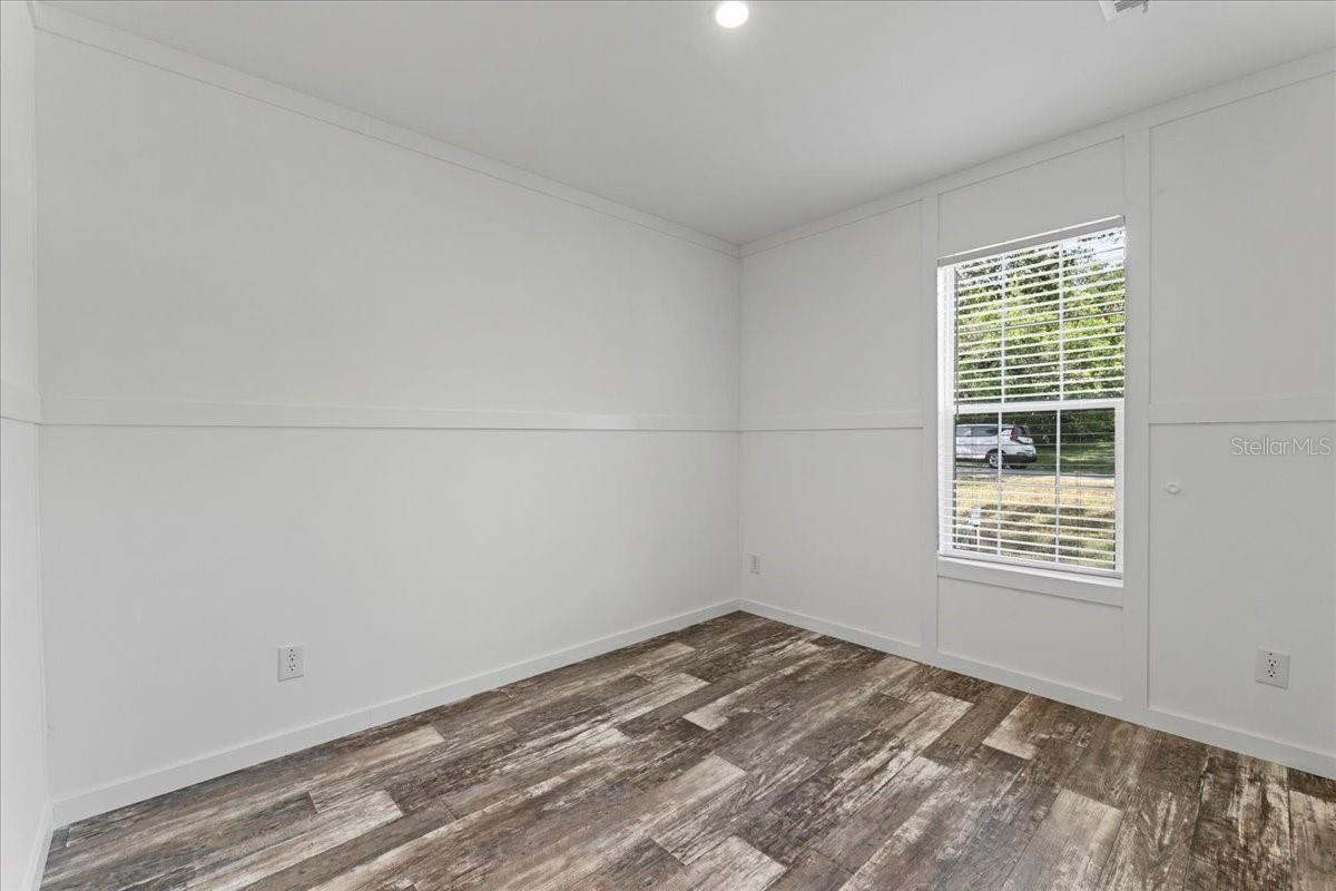 Image 28 of 33 For 2270 Griffin Road