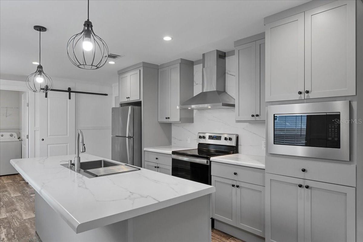 Image 4 of 33 For 2270 Griffin Road