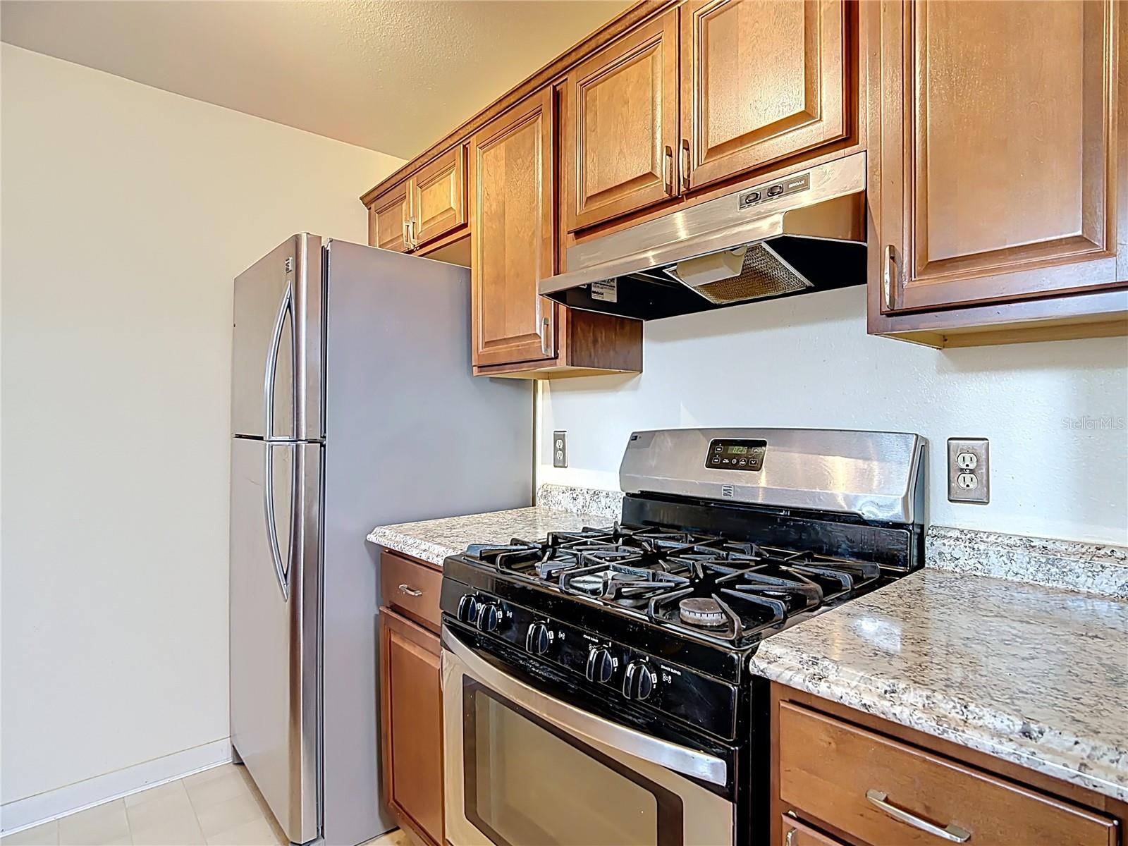 Image 9 of 58 For 2040 San Marcos Drive Se 202
