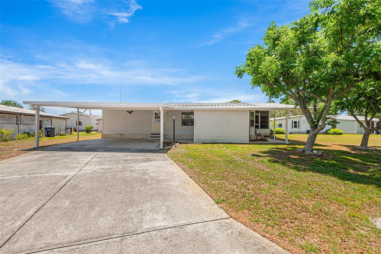 Image 2 of 33 For 6002 Grand Oaks Drive Se