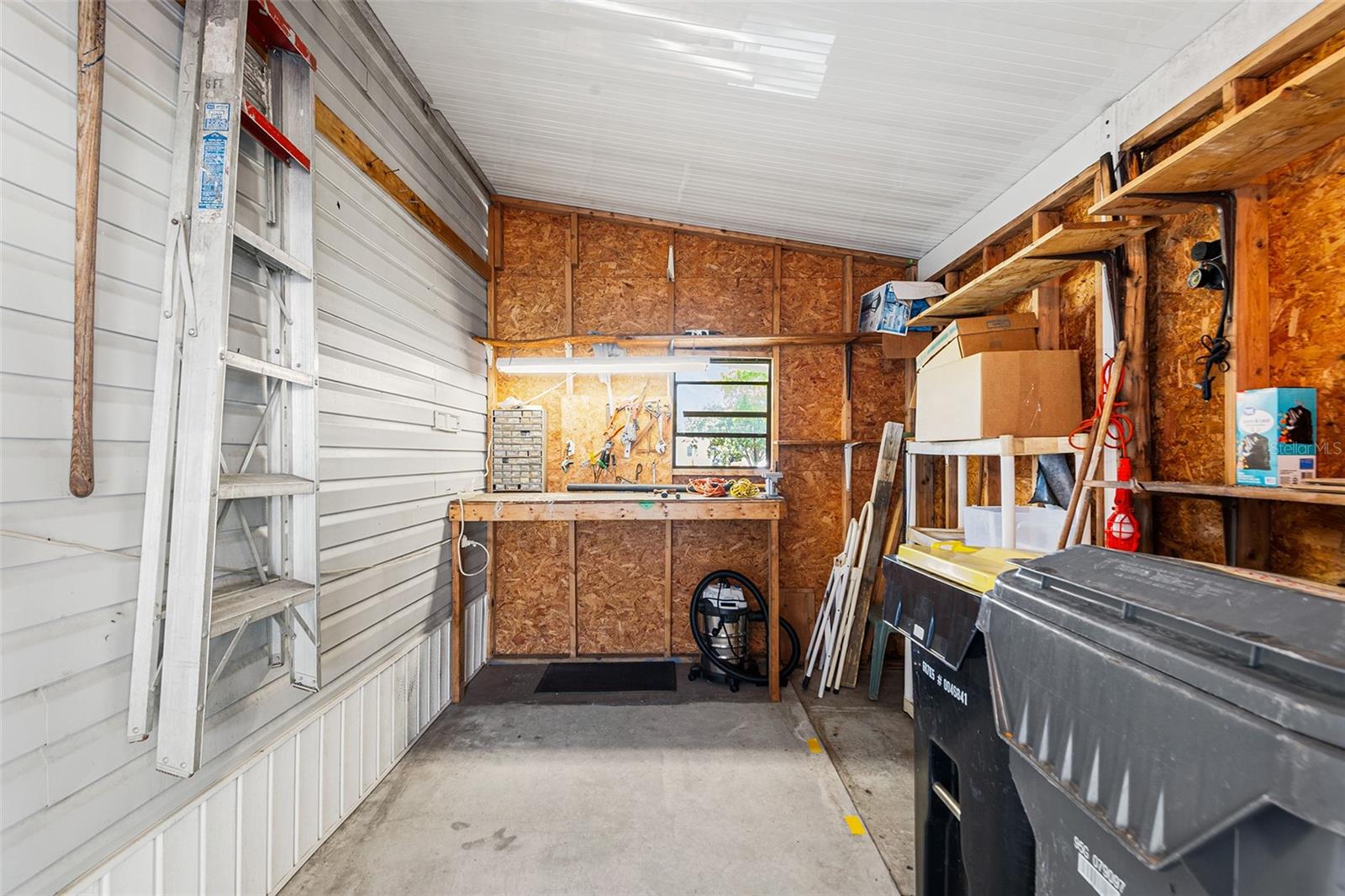 Image 27 of 33 For 6002 Grand Oaks Drive Se