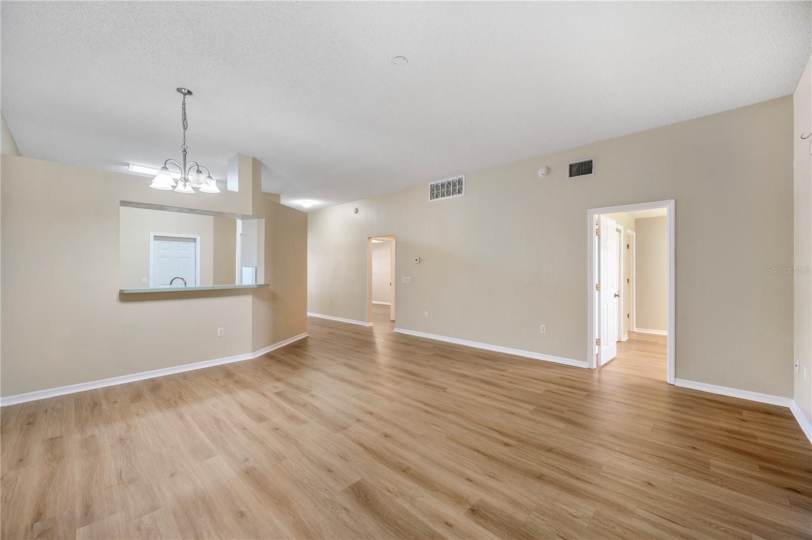 Image 10 of 29 For 2208 San Marcos Circle Se