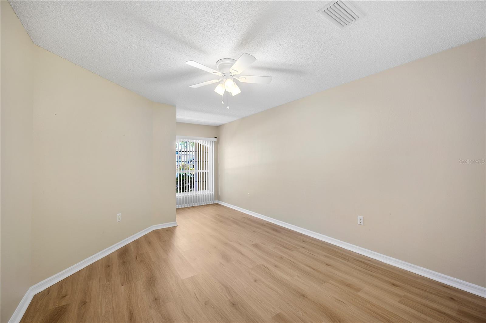 Image 11 of 29 For 2208 San Marcos Circle Se