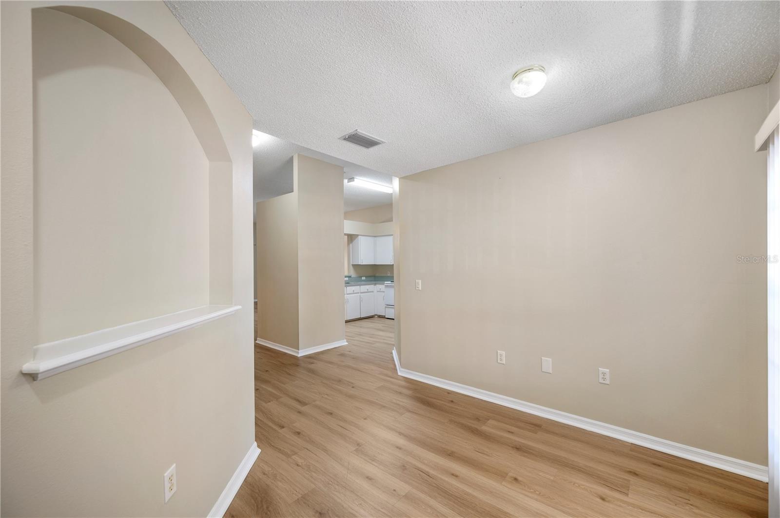 Image 6 of 29 For 2208 San Marcos Circle Se